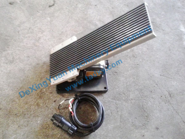 c鿴ԔϢ}Electronic Accelerator Pedal xΔ1586