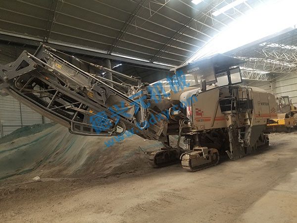 c鿴ԔϢ}SظٙCW215 xΔ1732